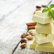 ダーク、ミルク、ホワイト…それぞれのチョコレートの原料の画像